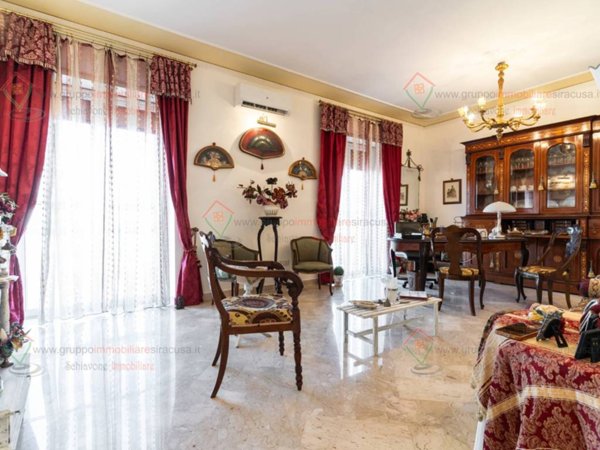 appartamento in vendita a Siracusa in zona Centro Città