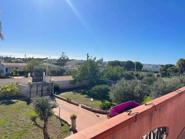 appartamento in vendita a Siracusa in zona Isola / Plemmirio
