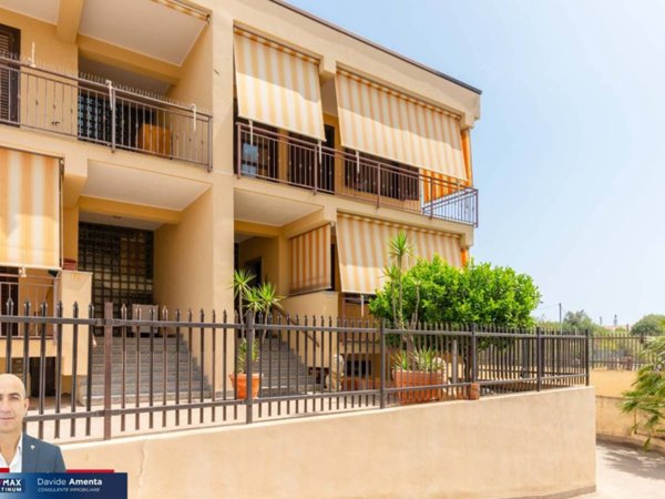 casa indipendente in vendita a Siracusa in zona Belvedere