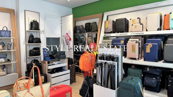 negozio in vendita a Siracusa in zona Centro Città