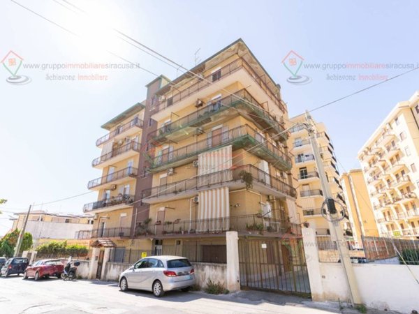 appartamento in vendita a Siracusa in zona Grottasanta