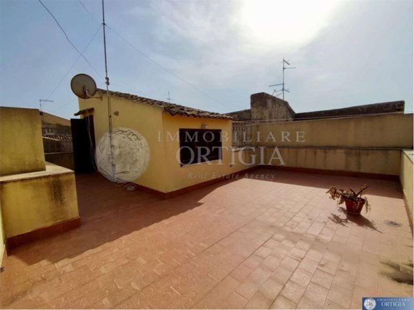 appartamento in vendita a Siracusa in zona Isola Ortigia