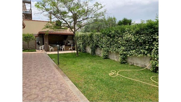 casa indipendente in vendita a Siracusa in zona Fontane Bianche