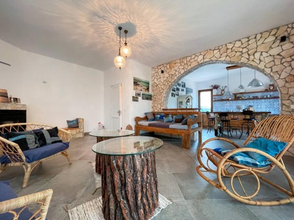 casa indipendente in vendita a Siracusa in zona Isola / Plemmirio