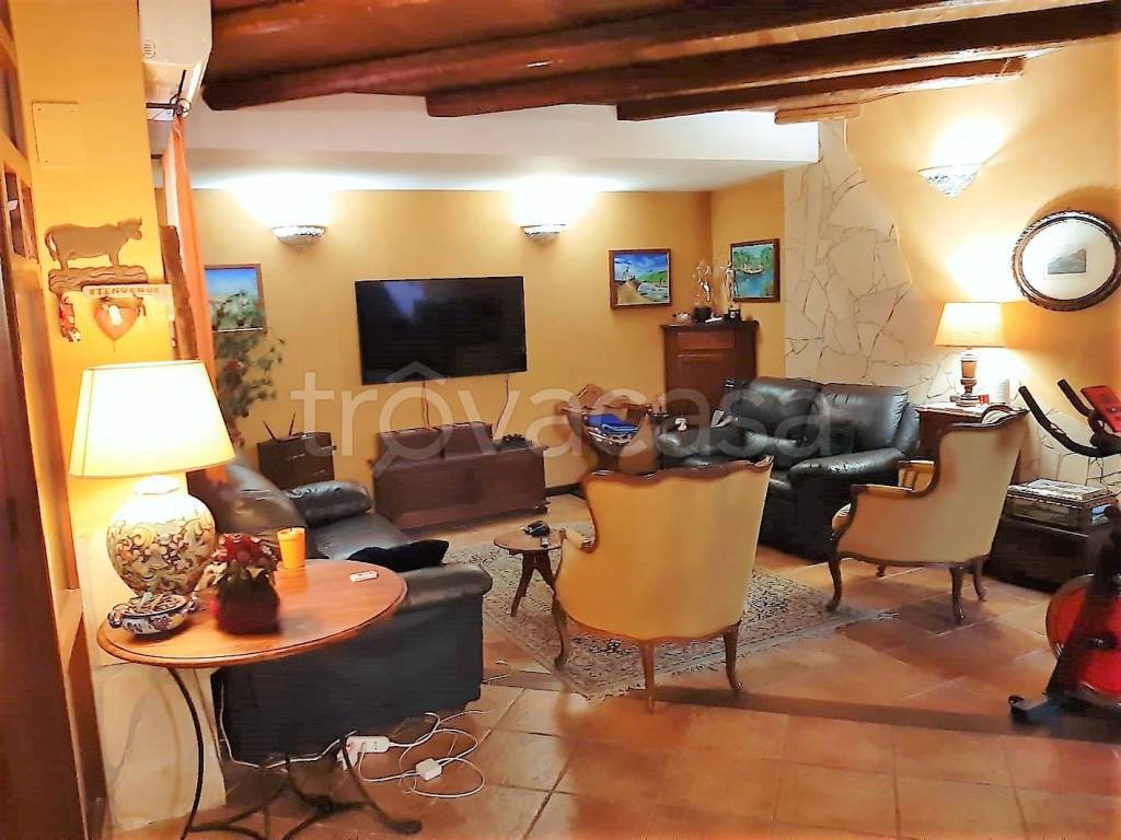 casa indipendente in vendita a Siracusa in zona Epipoli