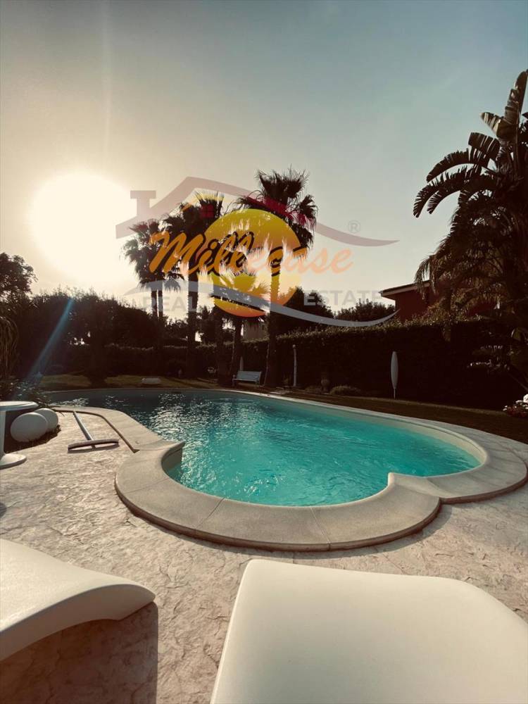 casa indipendente in vendita a Siracusa in zona Isola Ortigia