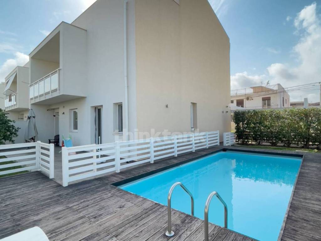 casa indipendente in vendita a Siracusa in zona Scala Greca