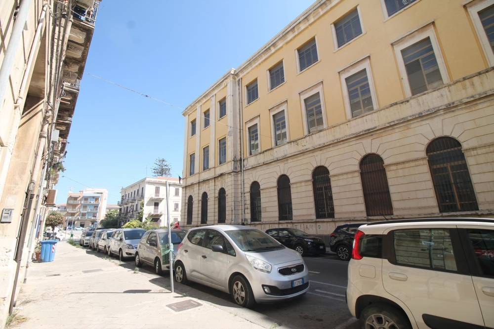 locale commerciale in vendita a Siracusa