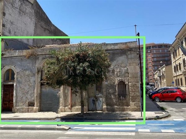 pentavano in vendita a Siracusa in zona Centro Città