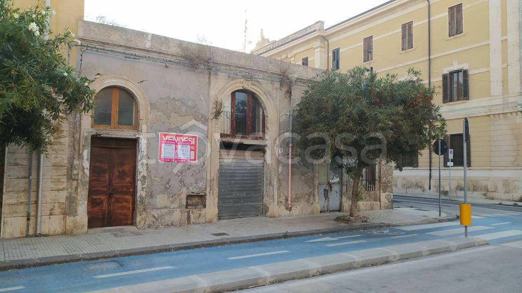 pentavano in vendita a Siracusa in zona Centro Città