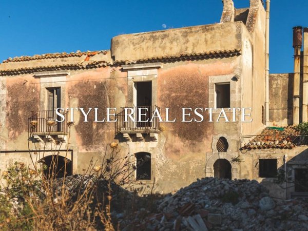 casa indipendente in vendita a Siracusa in zona Isola / Plemmirio