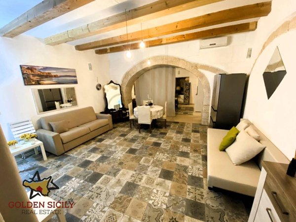 appartamento in vendita a Siracusa in zona Isola Ortigia