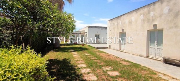 casa indipendente in vendita a Siracusa in zona Isola / Plemmirio