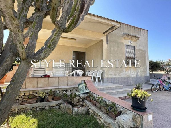 casa indipendente in vendita a Siracusa in zona Isola / Plemmirio