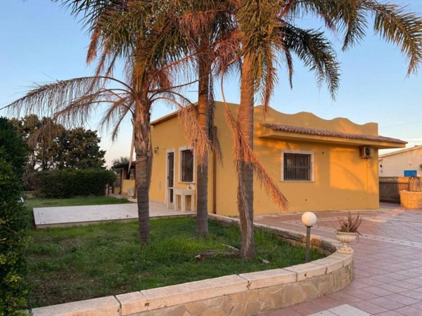casa indipendente in vendita a Siracusa in zona Isola / Plemmirio