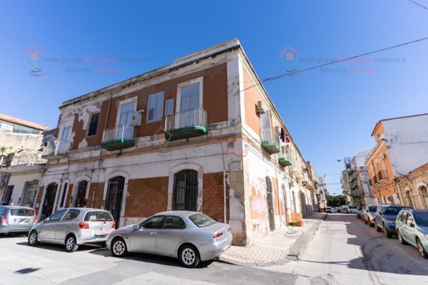 appartamento in vendita a Siracusa in zona Borgata