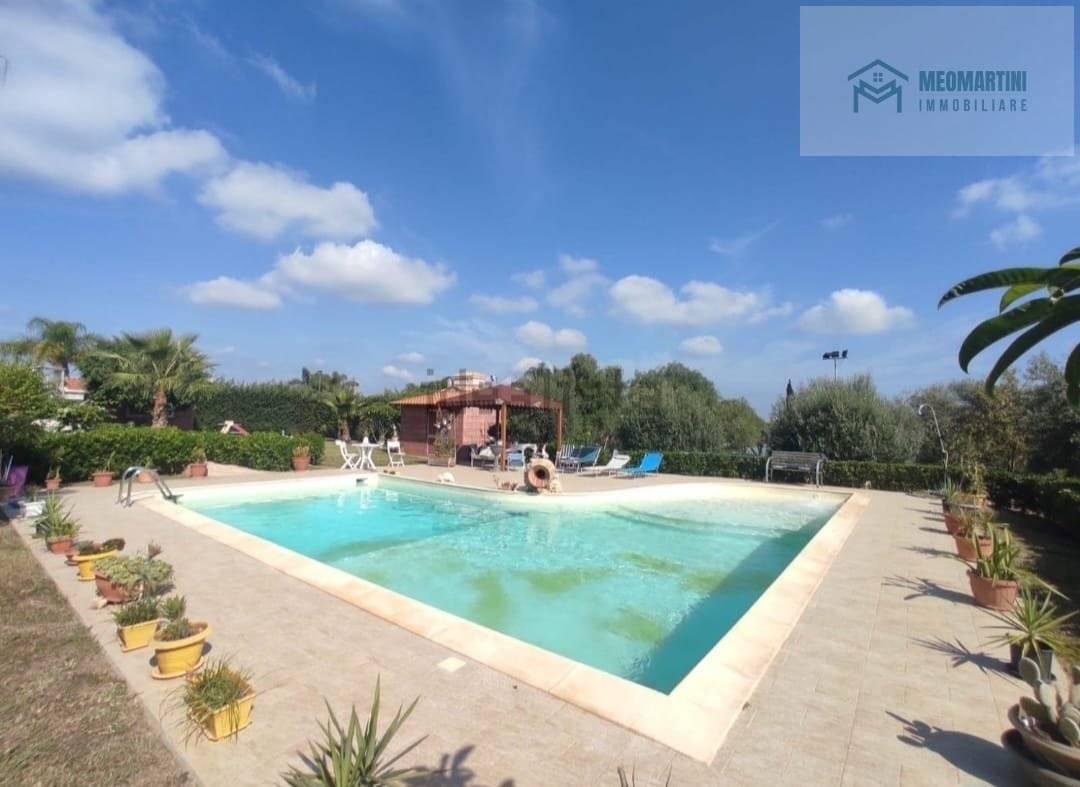 casa indipendente in vendita a Siracusa in zona Fontane Bianche