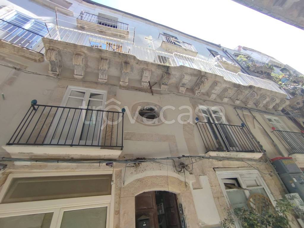 appartamento in vendita a Siracusa in zona Isola Ortigia
