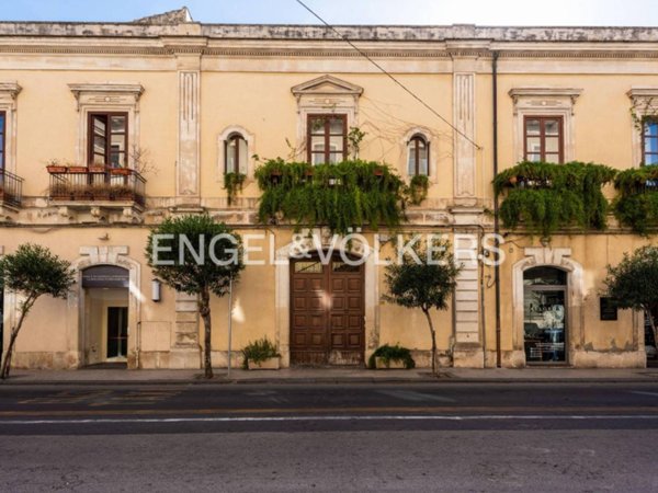 appartamento in vendita a Siracusa in zona Centro Città