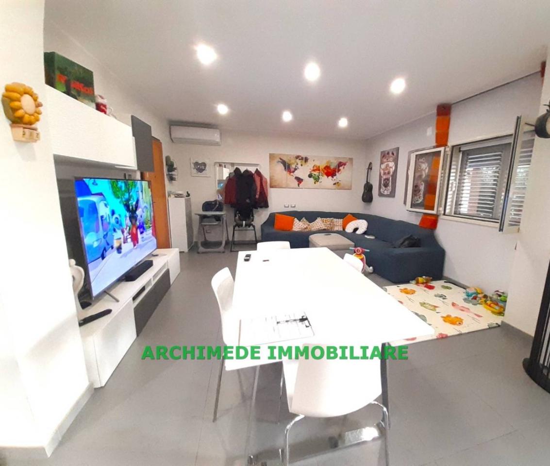 casa indipendente in vendita a Siracusa in zona Belvedere