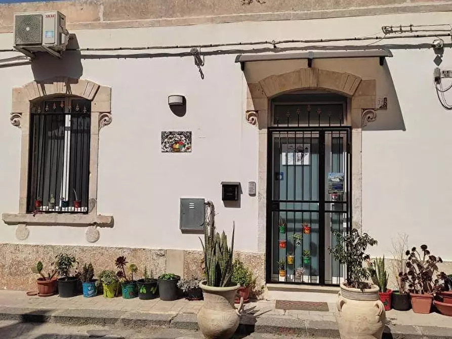 casa indipendente in vendita a Siracusa in zona Borgata