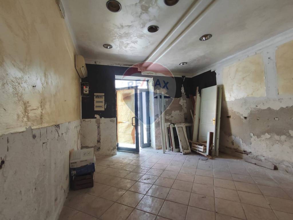 negozio in vendita a Siracusa in zona Centro Città