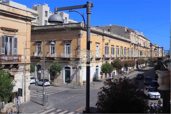 appartamento in vendita a Siracusa in zona Isola Ortigia