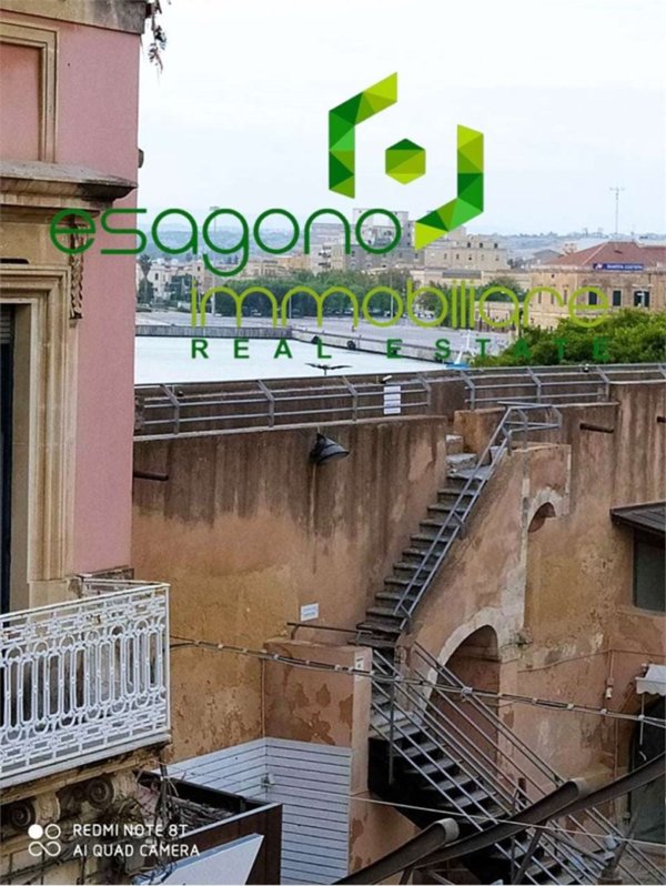 casa indipendente in vendita a Siracusa in zona Isola Ortigia