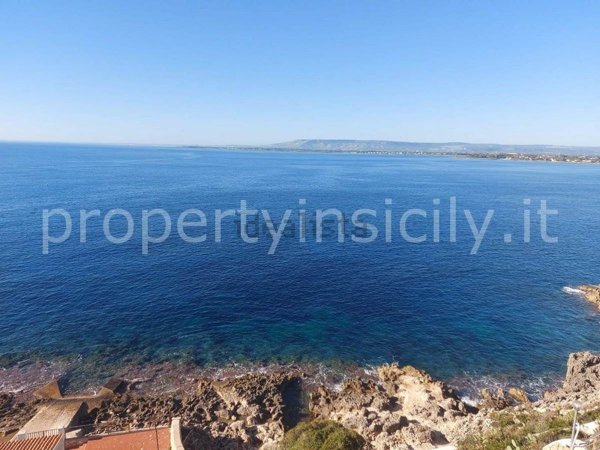 casa indipendente in vendita a Siracusa in zona Isola / Plemmirio
