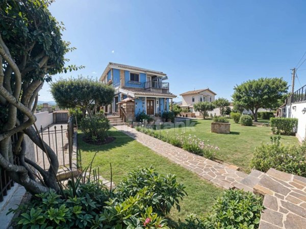 casa indipendente in vendita a Siracusa in zona Isola / Plemmirio