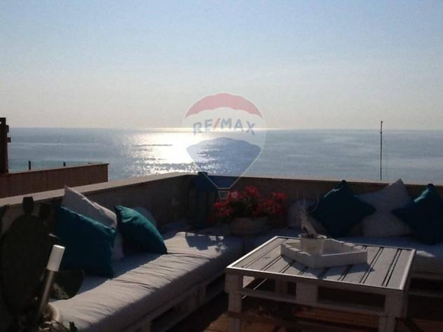 casa indipendente in vendita a Siracusa in zona Borgata