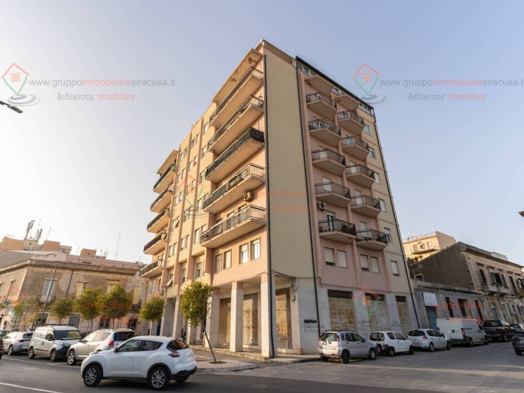 negozio in vendita a Siracusa in zona Centro Città