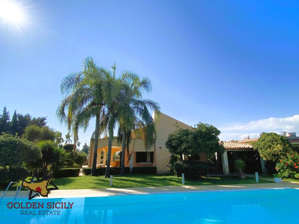 casa indipendente in vendita a Siracusa in zona Isola / Plemmirio