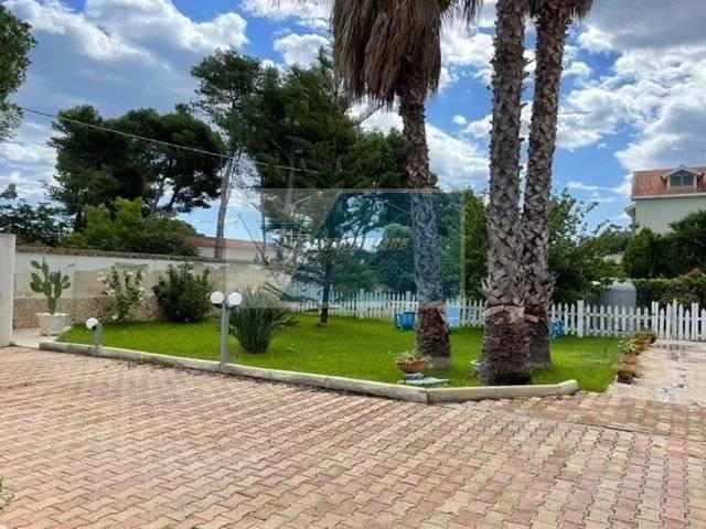 casa indipendente in vendita a Siracusa in zona Borgata