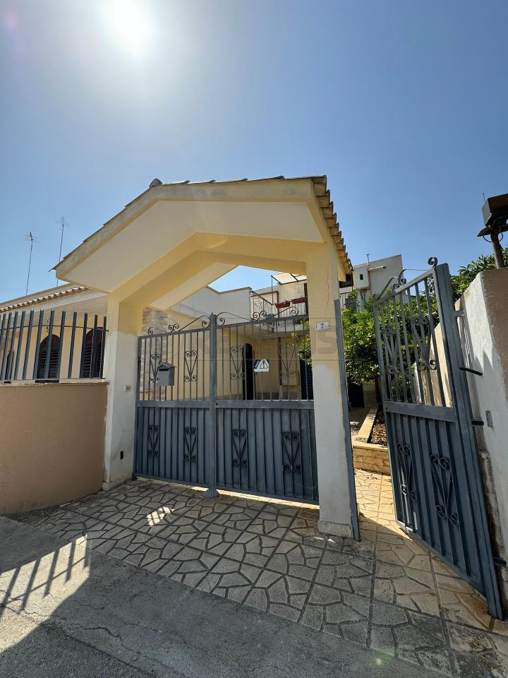 casa indipendente in vendita a Siracusa in zona Scala Greca