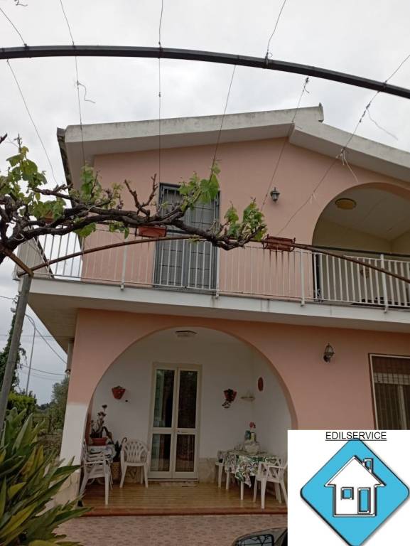 casa indipendente in vendita a Siracusa in zona Arenella
