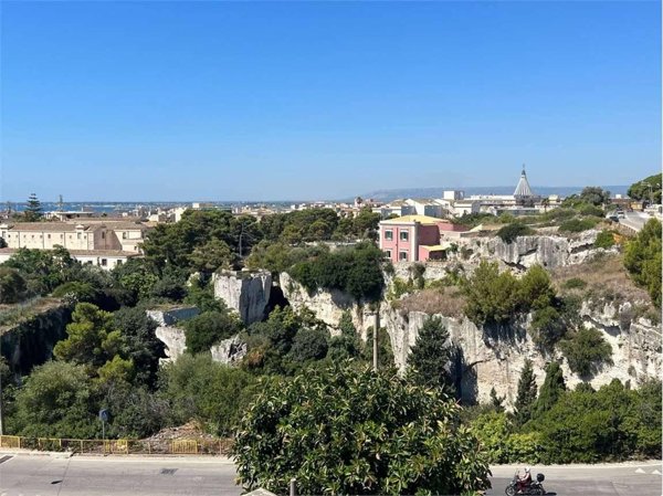 appartamento in vendita a Siracusa in zona Grottasanta