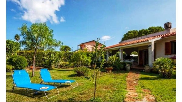 casa indipendente in vendita a Siracusa in zona Isola / Plemmirio