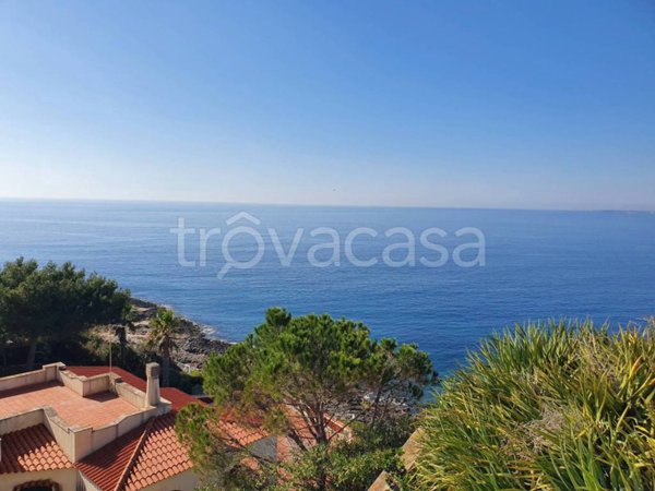 casa indipendente in vendita a Siracusa in zona Borgata