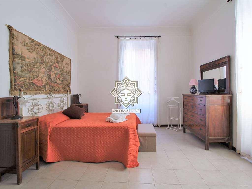appartamento in vendita a Siracusa in zona Isola Ortigia