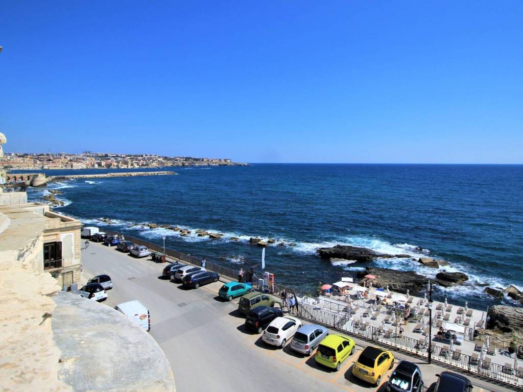 appartamento in vendita a Siracusa in zona Isola Ortigia