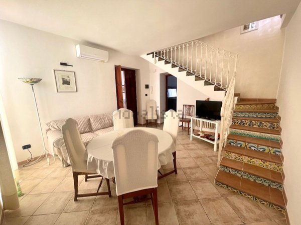 casa indipendente in vendita a Siracusa in zona Borgata