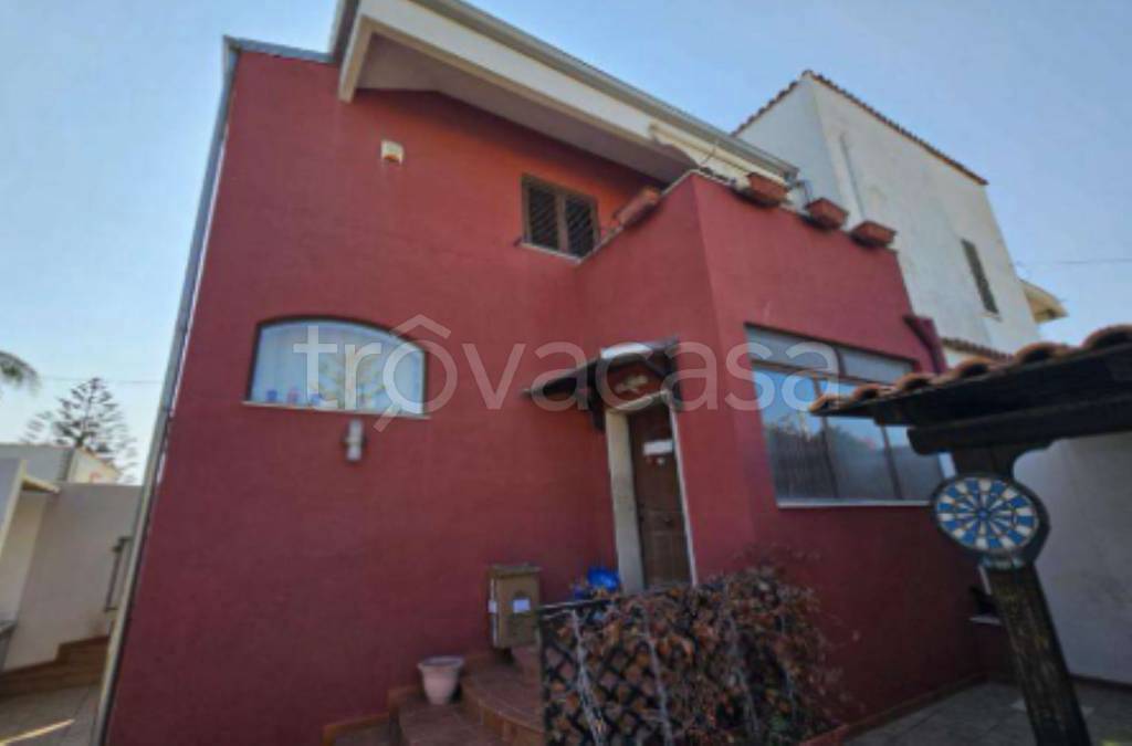 casa indipendente in vendita a Siracusa in zona Fontane Bianche