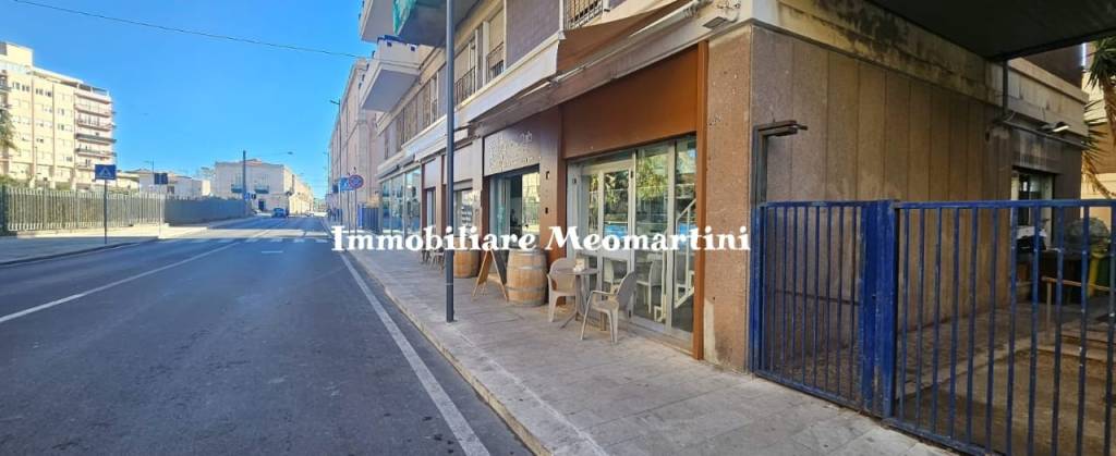 negozio in vendita a Siracusa in zona Borgata