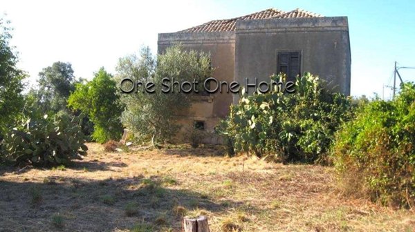 casa indipendente in vendita a Siracusa in zona Isola / Plemmirio