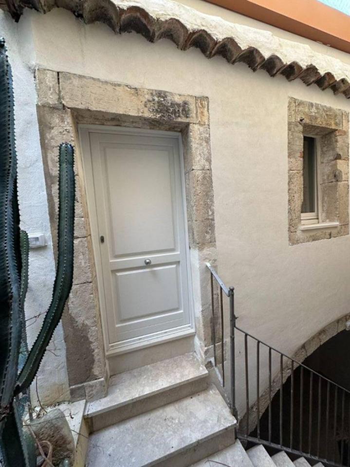 appartamento in vendita a Siracusa in zona Isola Ortigia