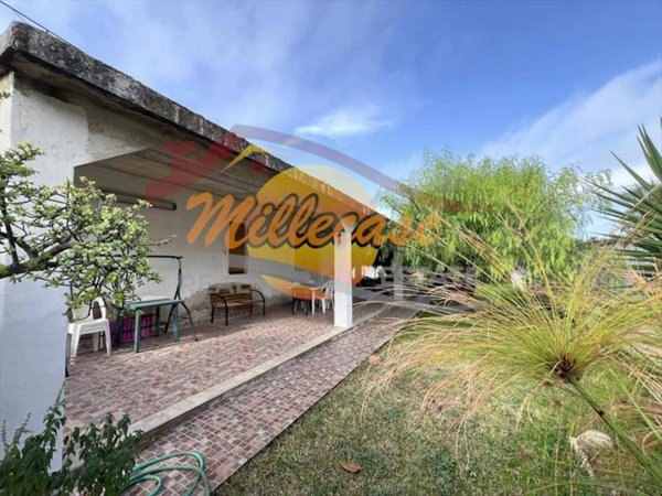 casa indipendente in vendita a Siracusa in zona Isola / Plemmirio