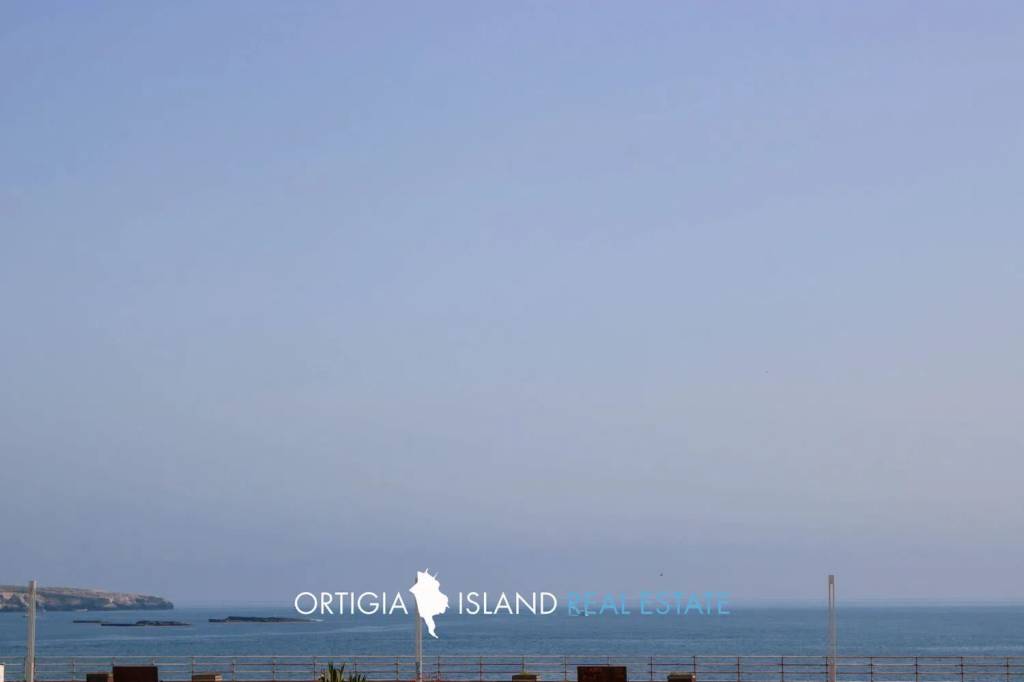 appartamento in vendita a Siracusa in zona Isola Ortigia