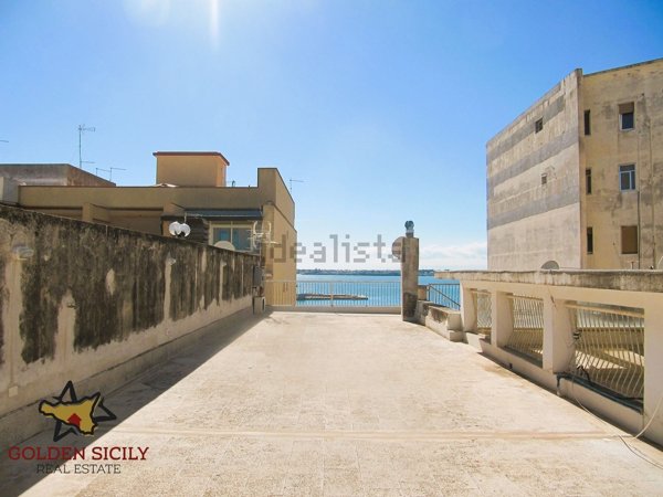 appartamento in vendita a Siracusa in zona Centro Città