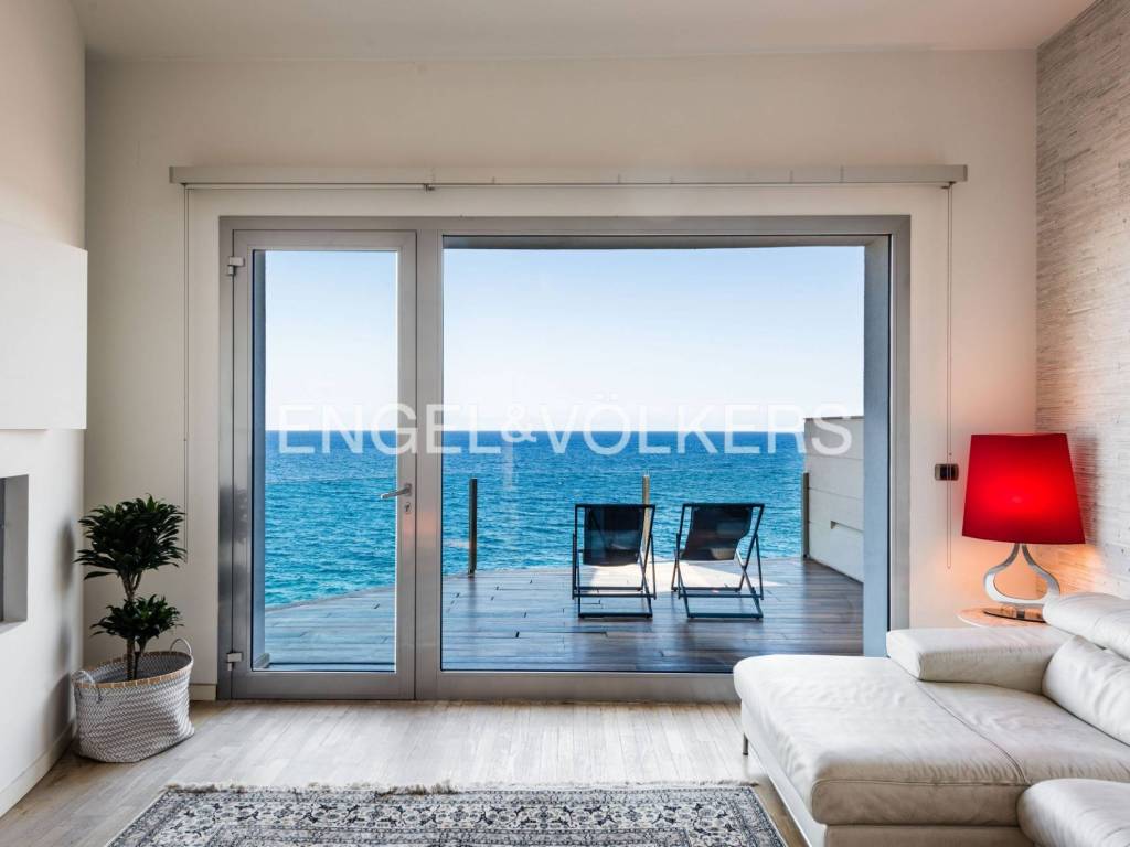 casa indipendente in vendita a Siracusa in zona Borgata